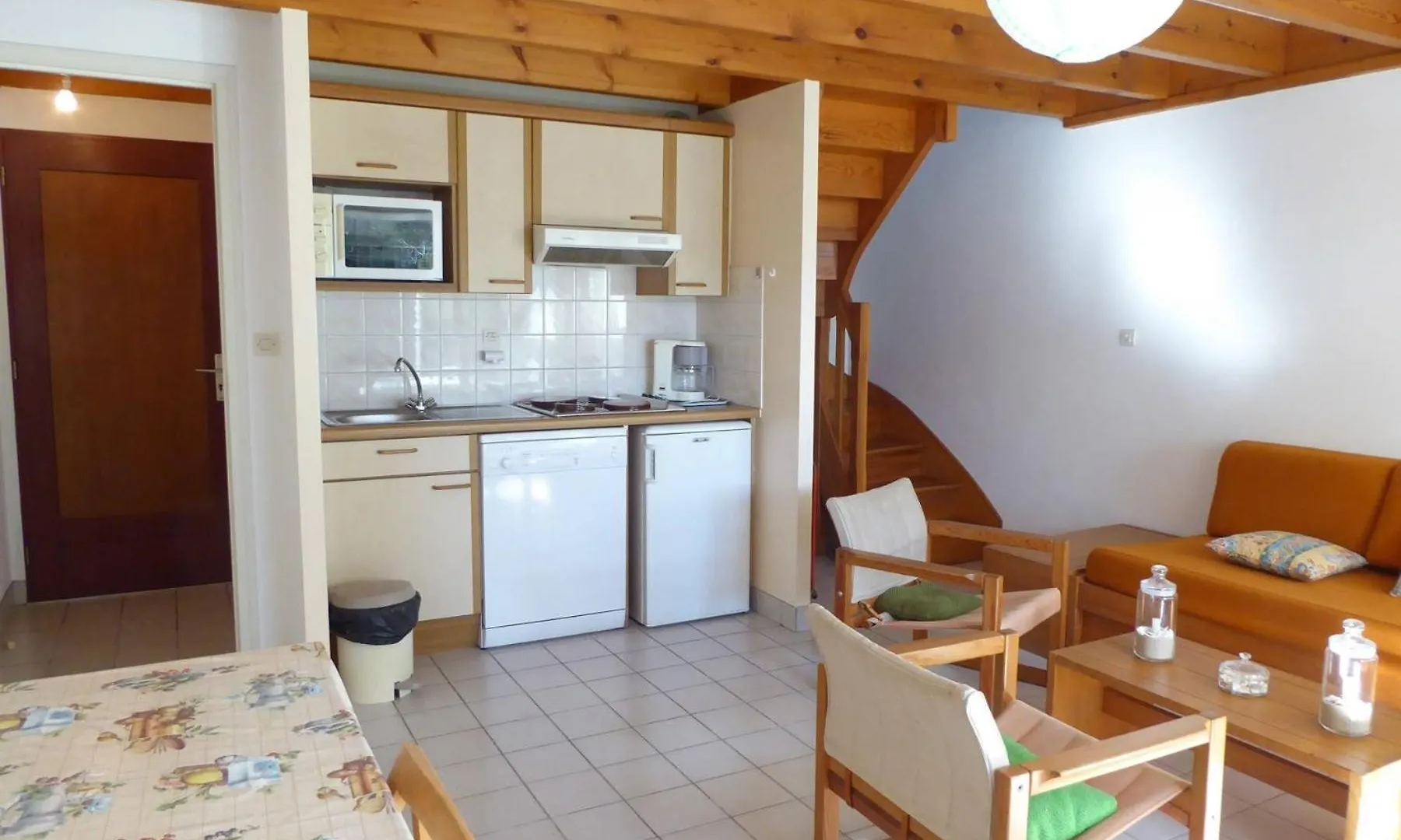 Ref 080 Maison Pour Quatre Personnes Avec Garage Arzon França